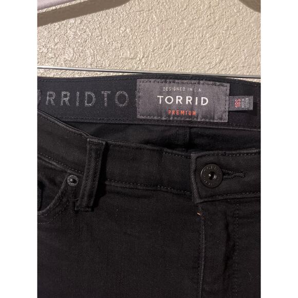 Torrid Women's Sky High Skinny Black Pants - Size 18 Short - Picture 5 of 10